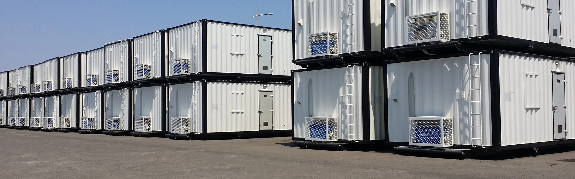 حاويات الحياة العامة الجاهزة